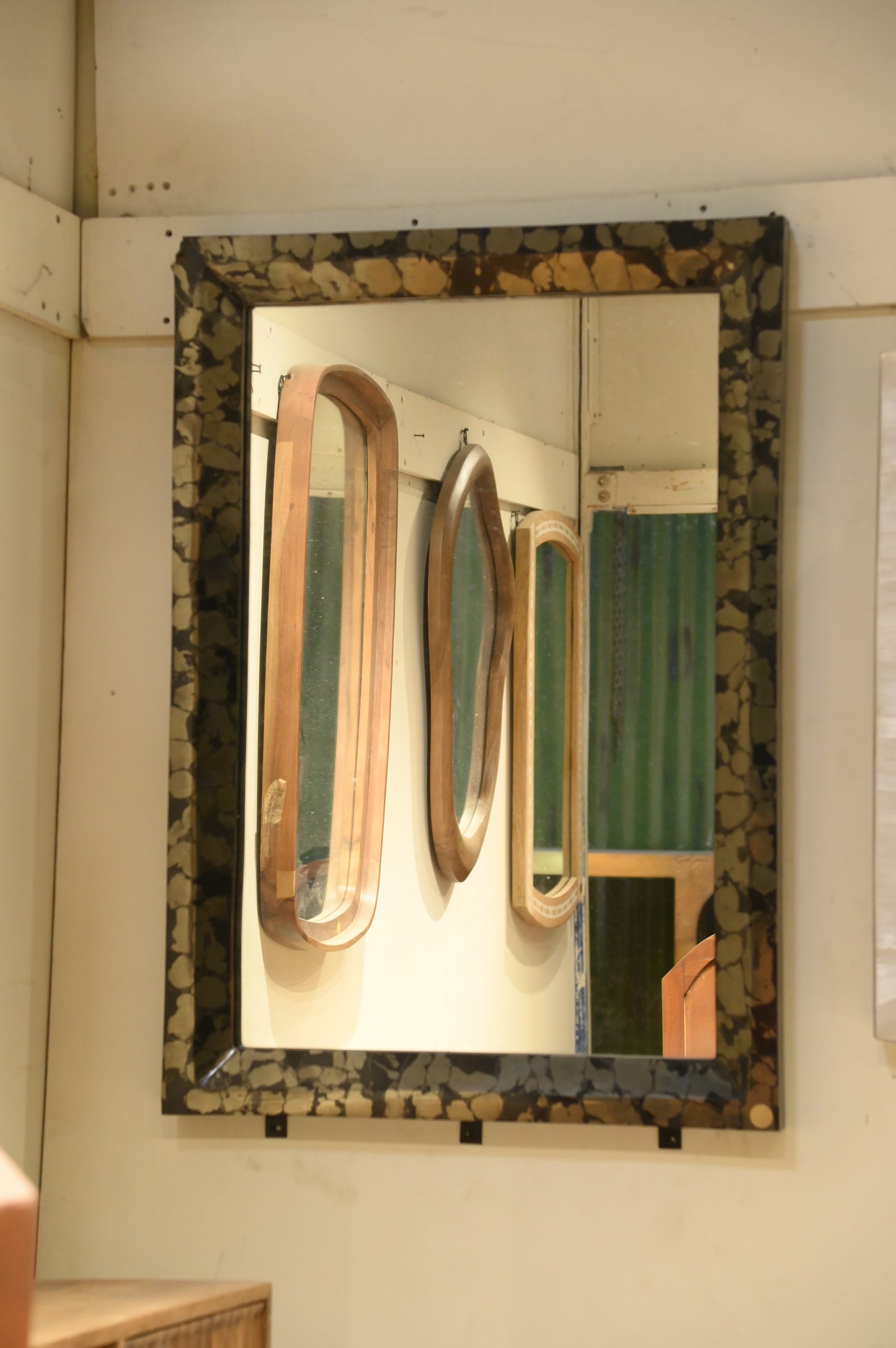 Handicraft Mirror 4