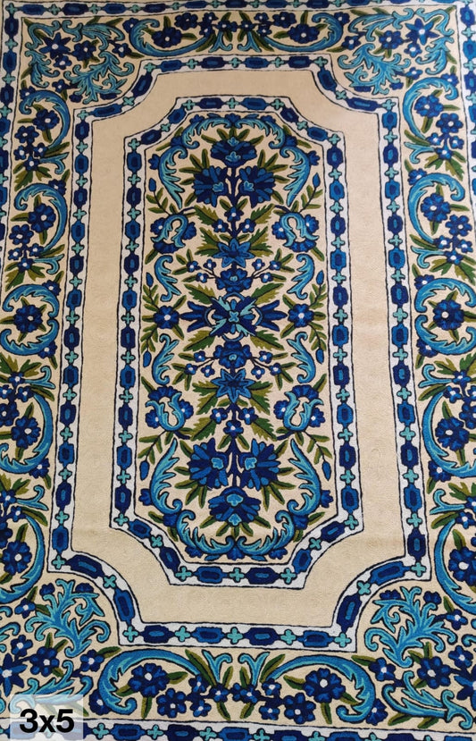 Chain Stitch Rug – Traditional Kashmiri Craftsmanship